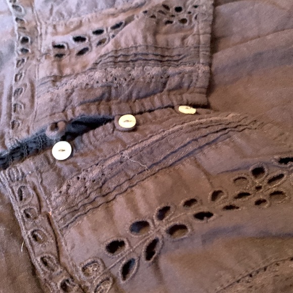 🆕Free People 100% Cotton Eyelet Cropped Blouse with Details - Picture 8 of 10